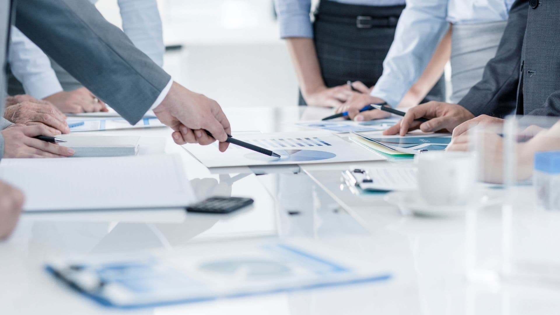 How Nathan HR Supports Payroll for a UAE Free Zone Company